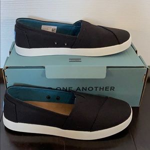 toms slippers womens size 7